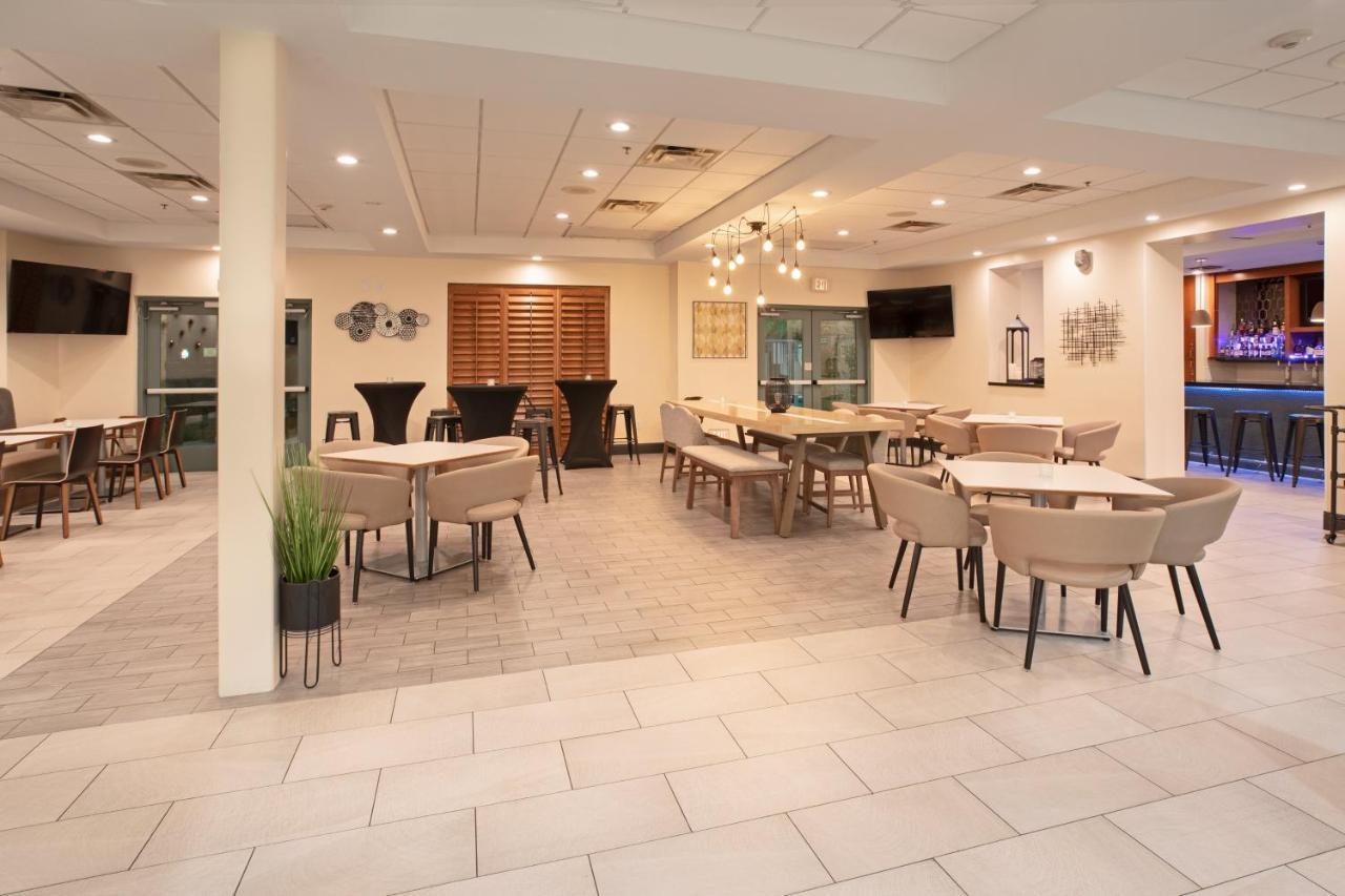 Holiday Inn & Suites Goodyear - West Phoenix Area By Ihg Exterior foto