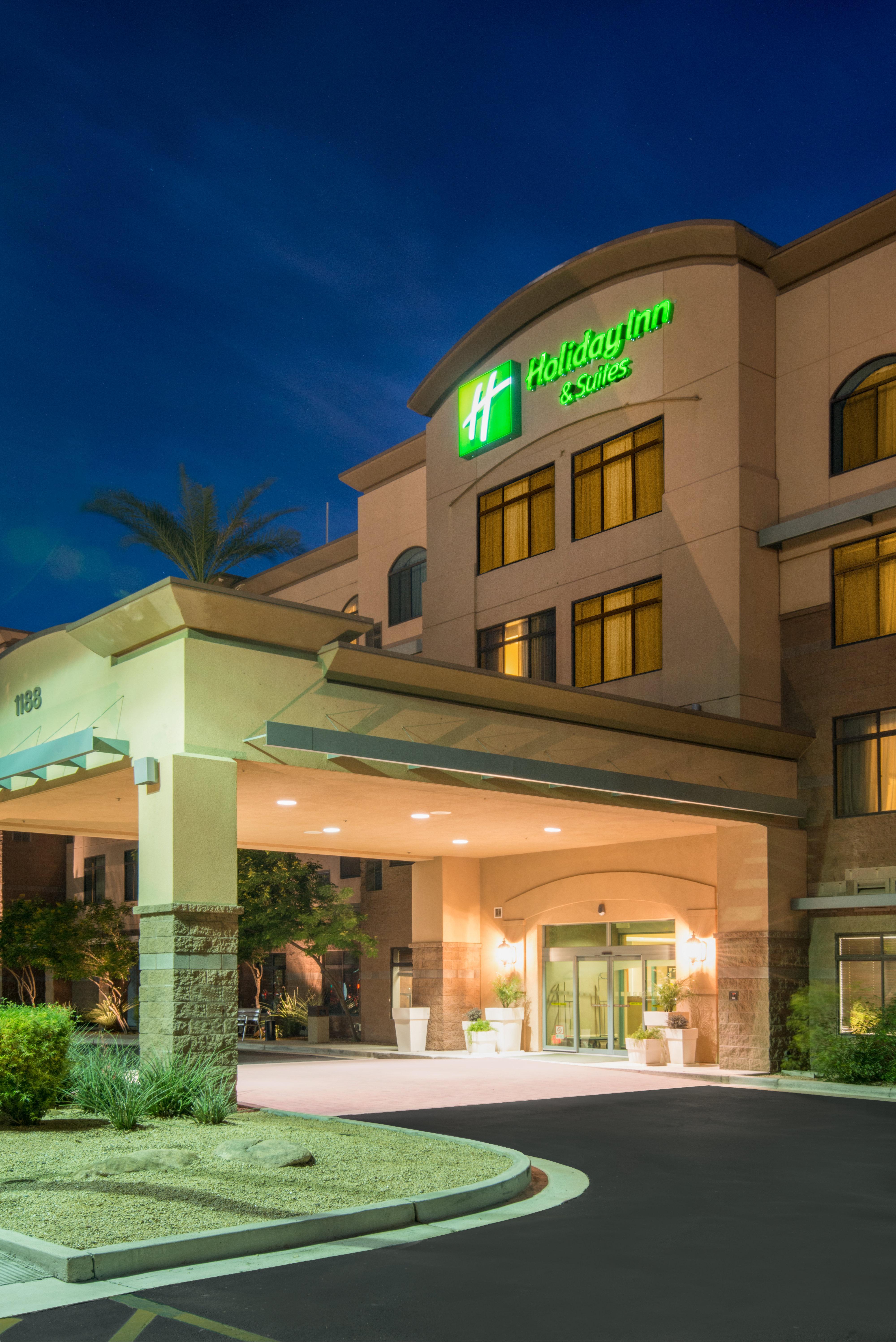 Holiday Inn & Suites Goodyear - West Phoenix Area By Ihg Exterior foto